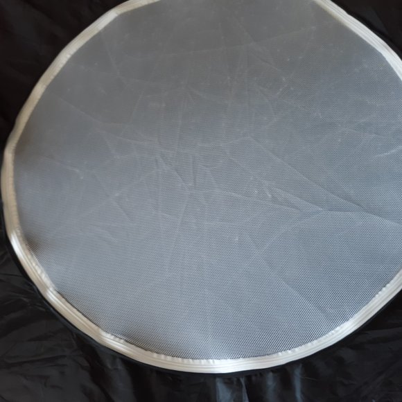 KITTEN OR SMALL CAT TENT - Picture 3 of 4